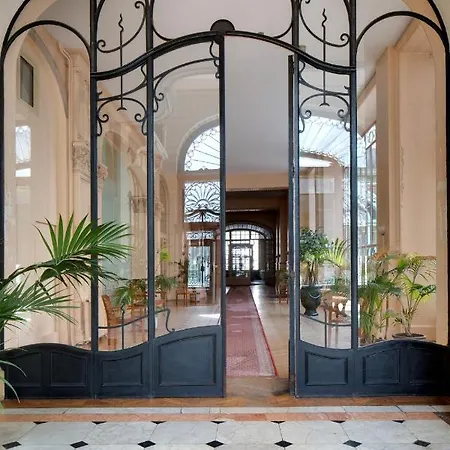 Le Boudoir Monsieur Aurelien - Hoteliere * Le Mont-Dore